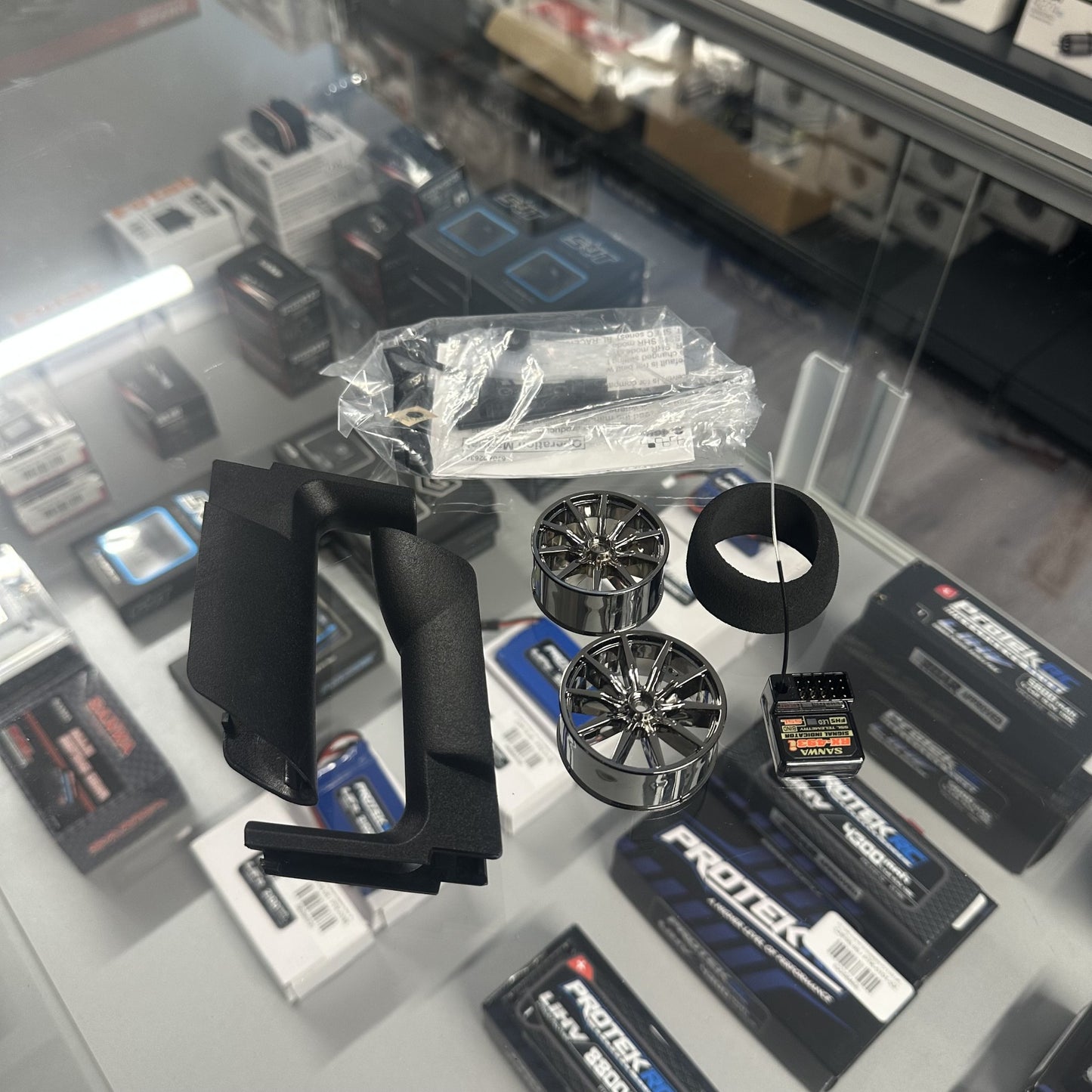 PRE OWNED Sanwa M17 Radio + 1X RX-493i